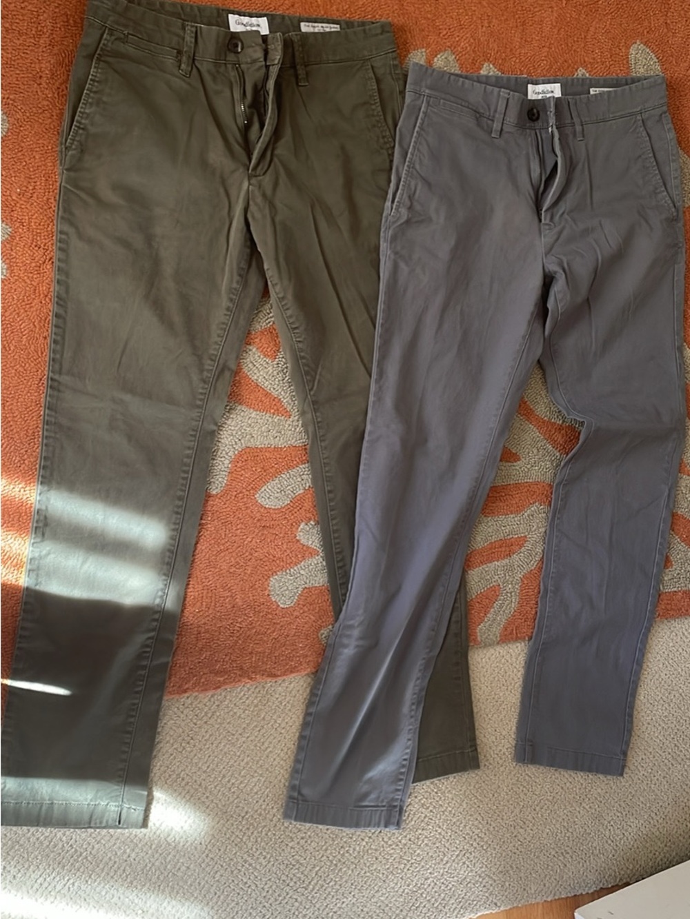 Goodfellow & Co Men's Casual Chino Pants - 30Wx32L Olive Green & Gray TWO pies